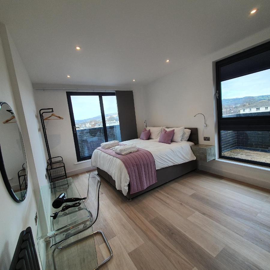 Central Penthouse With Hot Tub & Views 24 Cheltenham Eksteriør bilde