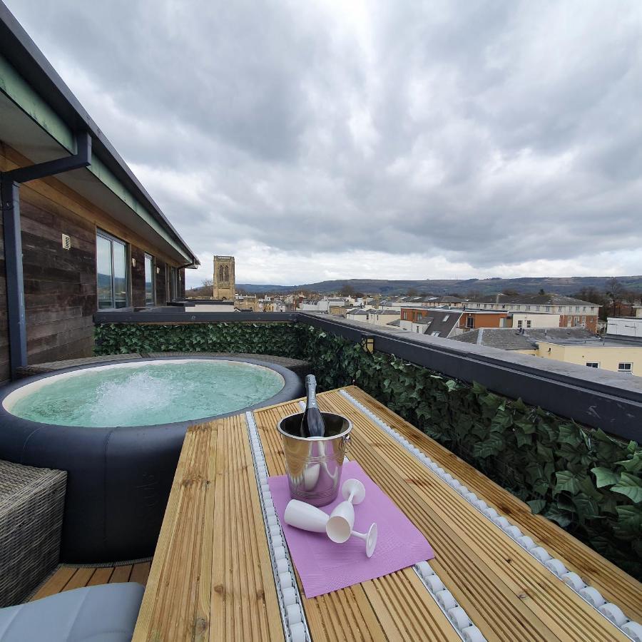 Central Penthouse With Hot Tub & Views 24 Cheltenham Eksteriør bilde